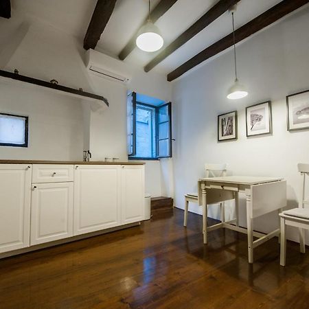 Studio Apartment Casa Di Pietra Rovinj Bagian luar foto